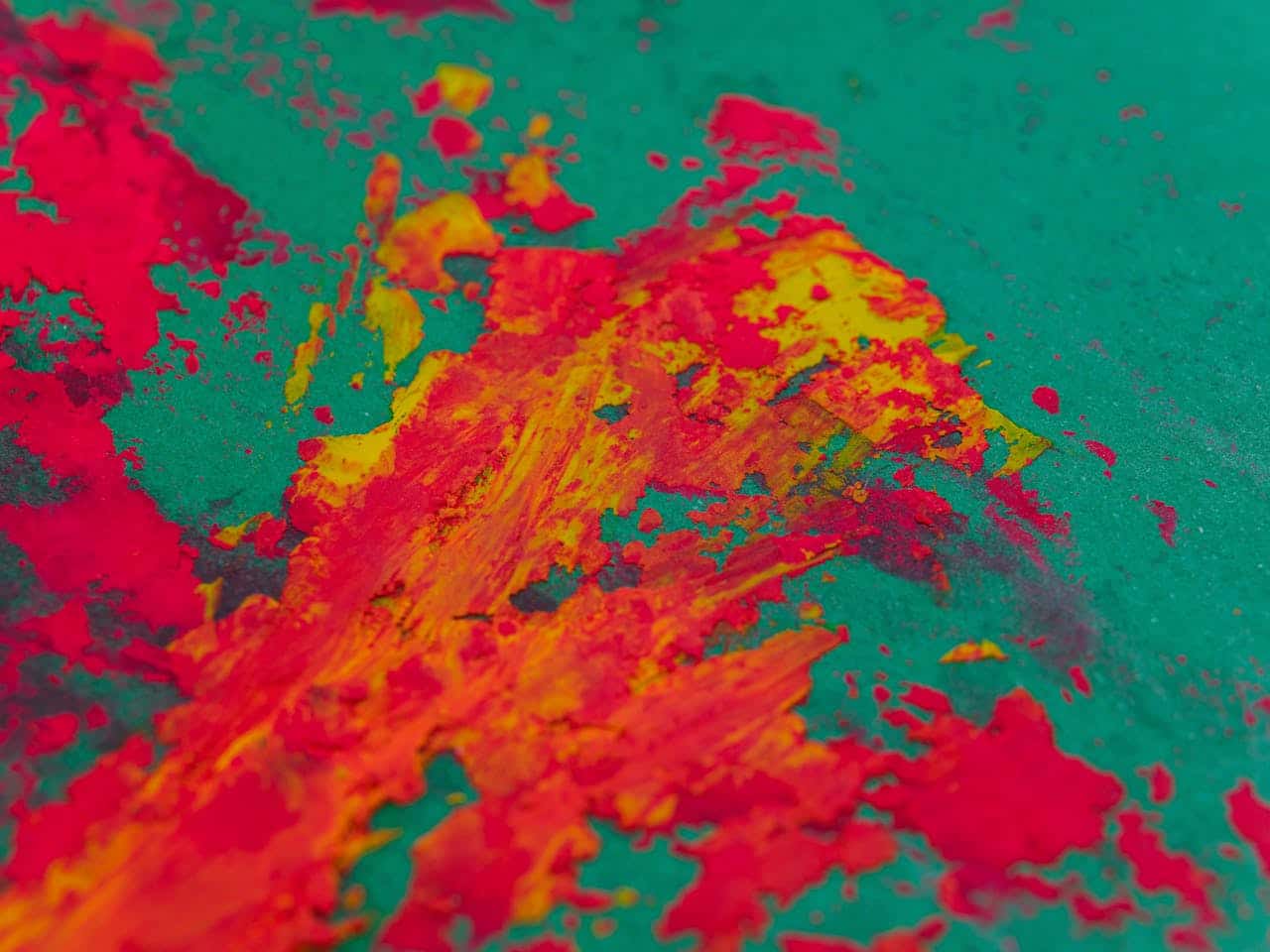 Cómo quitar las manchas de pintura de la ropa